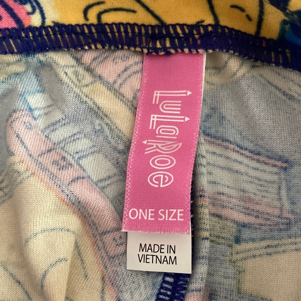 Women’s Disney Lularoe Beauty and the Beast Print Leggings, One Size - Picture 2 of 2